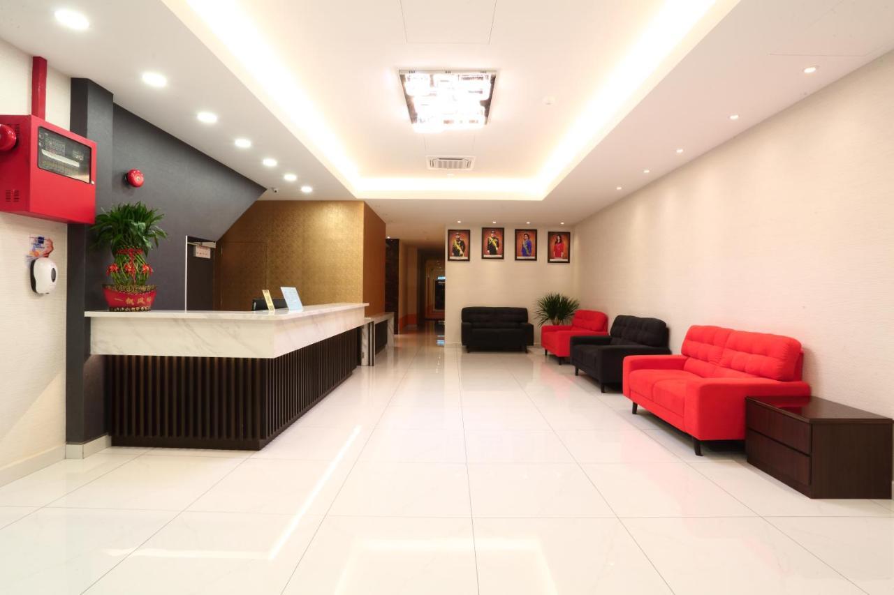 Capital O 9010 Yee Hotel Τζόχορ Μπάχρου Εξωτερικό φωτογραφία